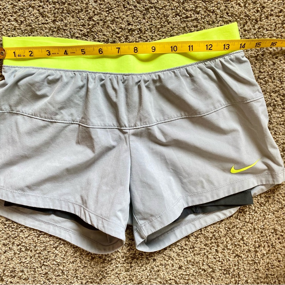 Nike Women's Dri-Fit Running Shorts - Picture 5 of 7